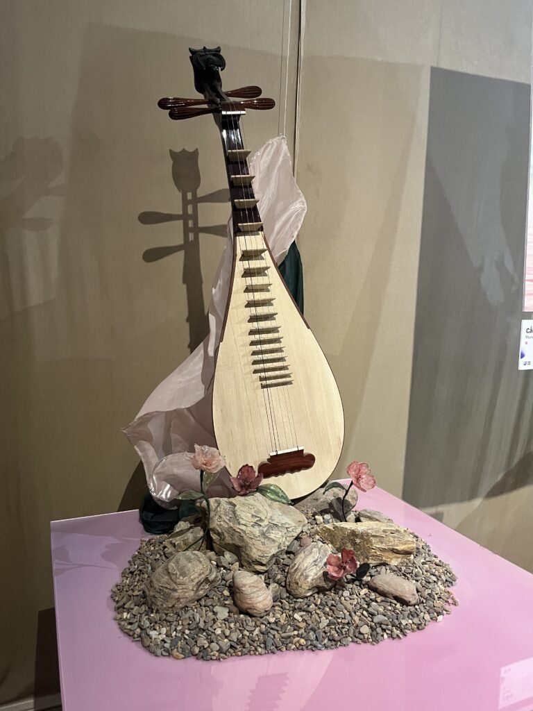 Triển lãm: Kiều Kiều Giai Nhân img 1225